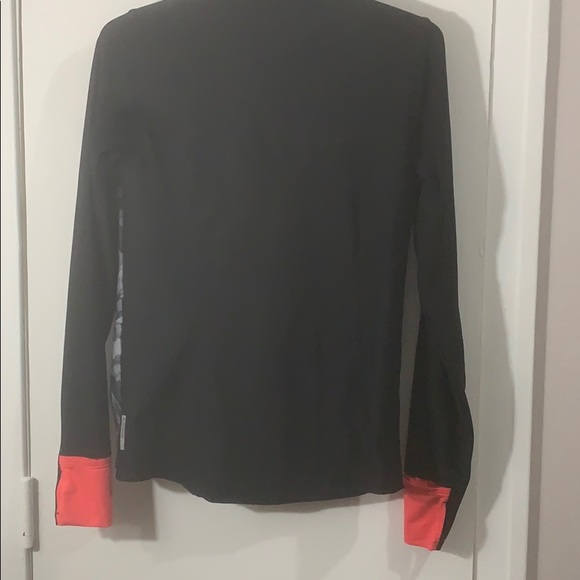 Sweatshirt - Picture 2 of 4